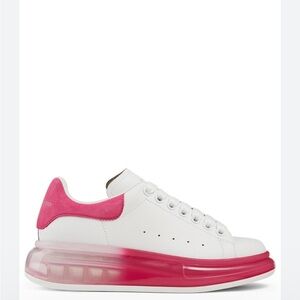 RARE Alexander McQueen
Oversized Sneaker 
Women's Size: 8 | IT 38